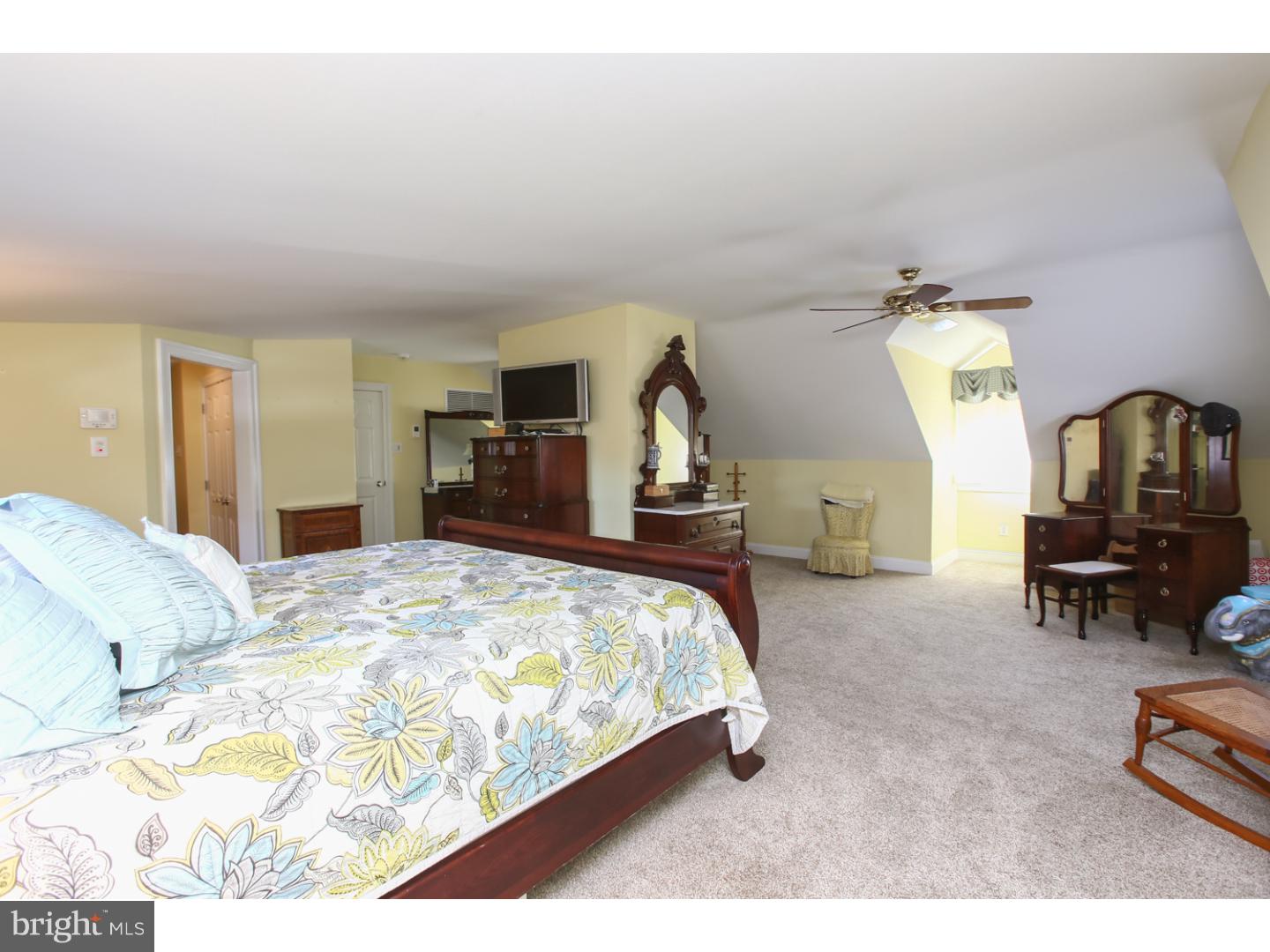 357 Valley View Road Springfield, PA 19064 - Photo 11 of 25 Master Bedroom