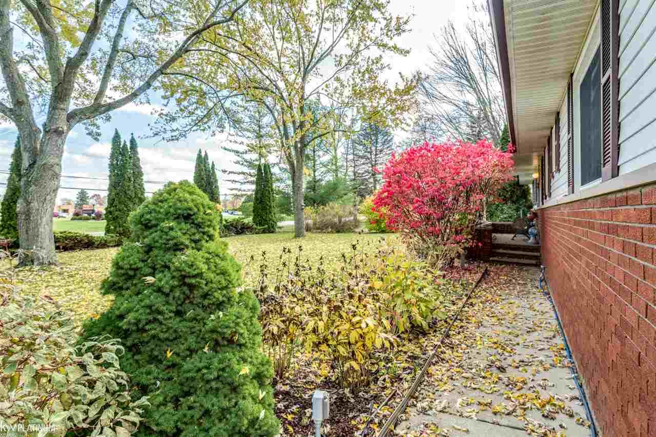 4682 Howland Road Almont, MI 48003 - Photo 4 of 37