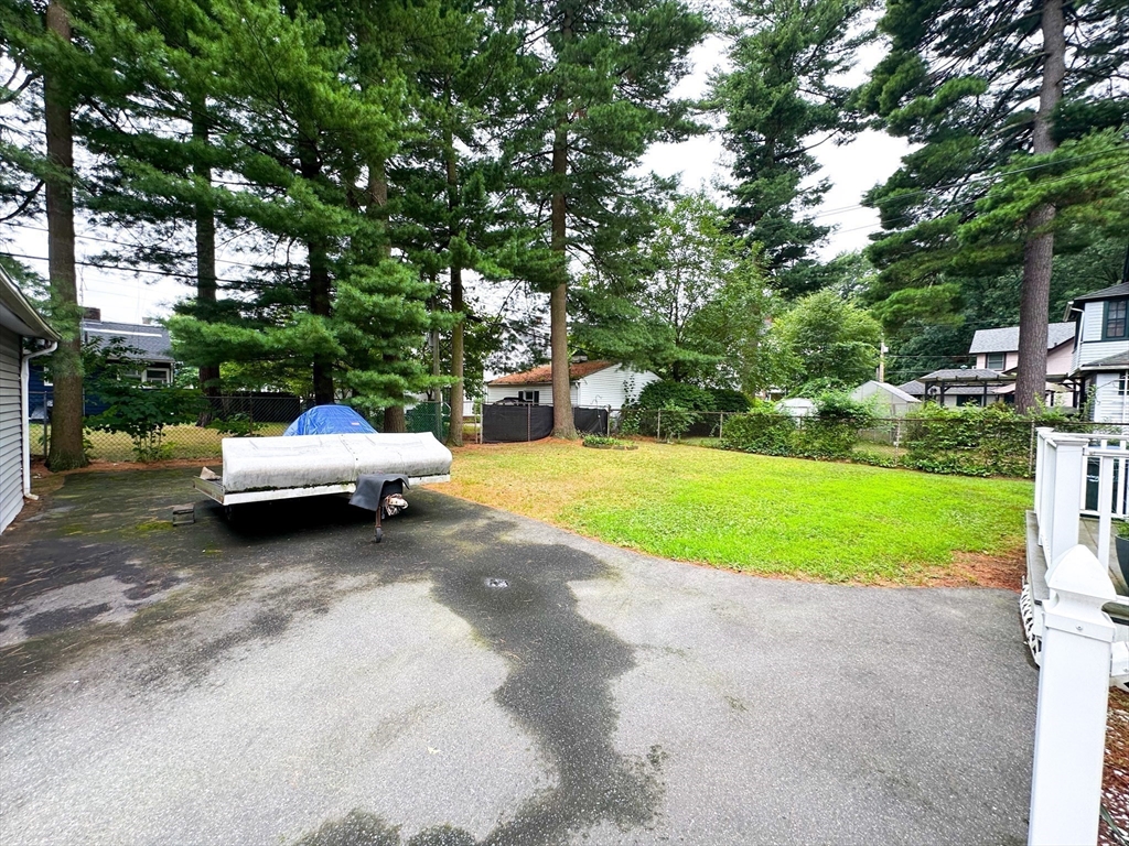 83 Virginia Street Springfield, MA 01108 - Photo 4 of 10 Gallery Image 4