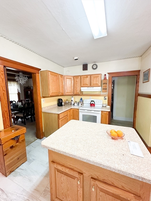 83 Virginia Street Springfield, MA 01108 - Photo 8 of 10 Gallery Image 8