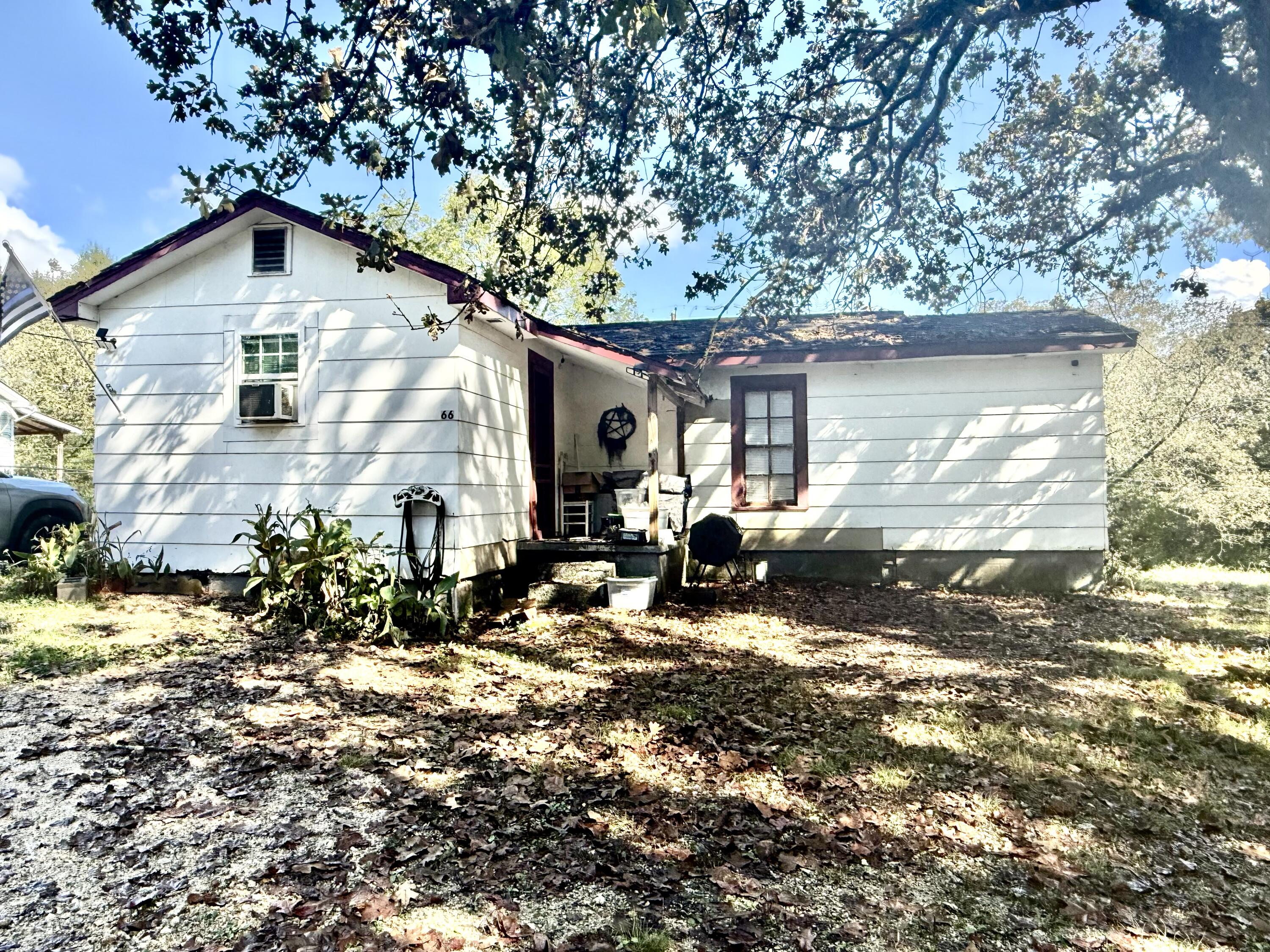 64 Hartline Hill Road Summerville, GA 30747 - Photo 3 of 25 66 Hartline Hill