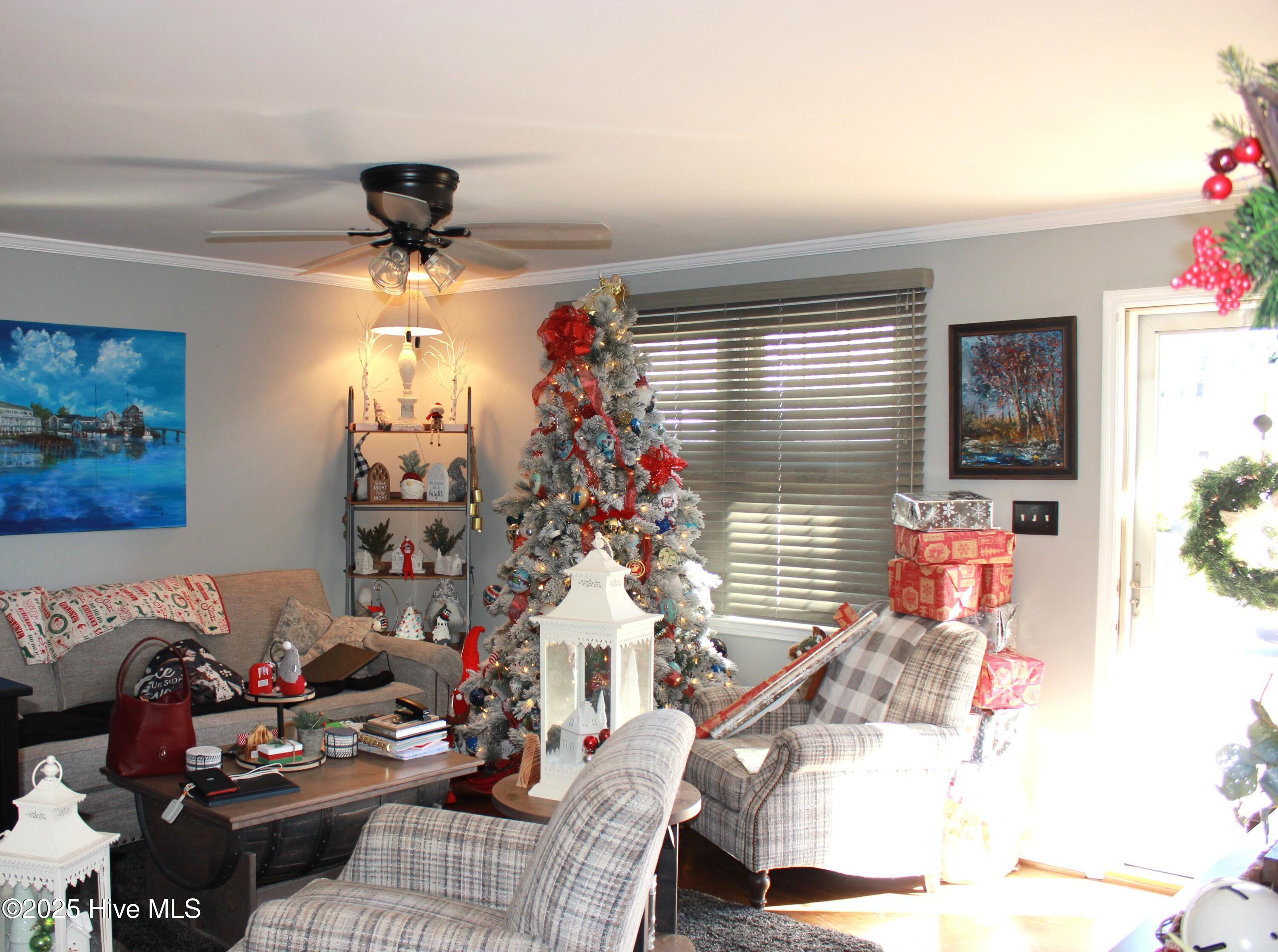 1033 Decatur Road Jacksonville, NC 28540 - Photo 4 of 37 IMG_2588