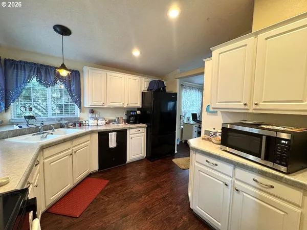 a view of a storage & utility room