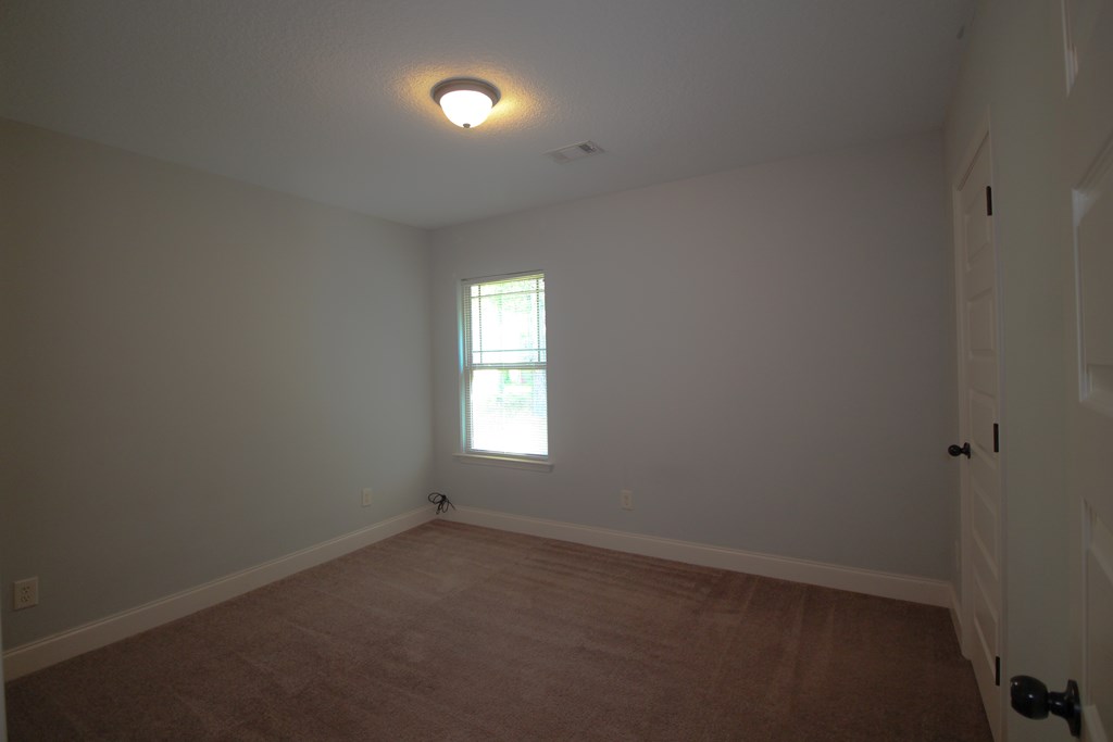 913 Greenburt Road Seale, AL 36875 - Photo 9 of 42