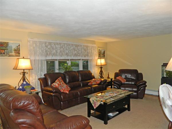 423 Kendall Road Tewksbury, MA 01876 - Photo 6 of 24 Gallery Image 6