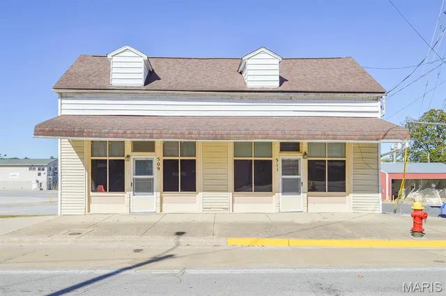 $10,000 | 202 Spring Street, Evansville, IL 62242