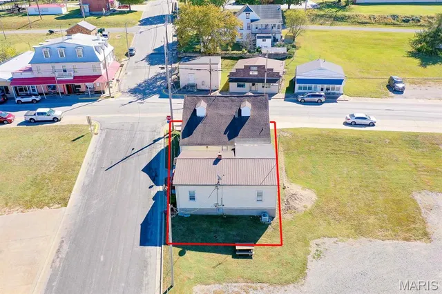 $10,000 | 202 Spring Street, Evansville, IL 62242