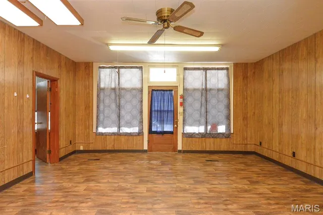 $10,000 | 202 Spring Street, Evansville, IL 62242