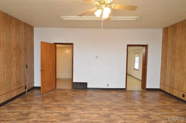 $10,000 | 202 Spring Street, Evansville, IL 62242