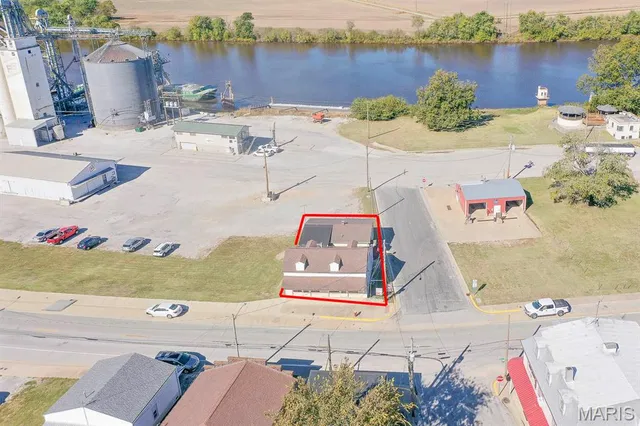 $10,000 | 202 Spring Street, Evansville, IL 62242