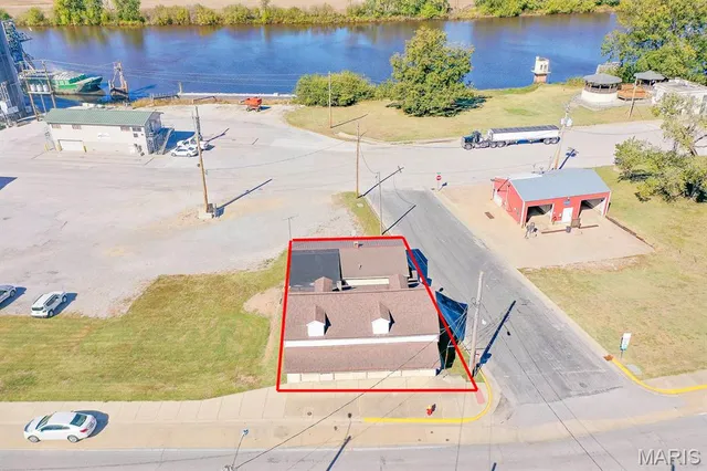 $10,000 | 202 Spring Street, Evansville, IL 62242