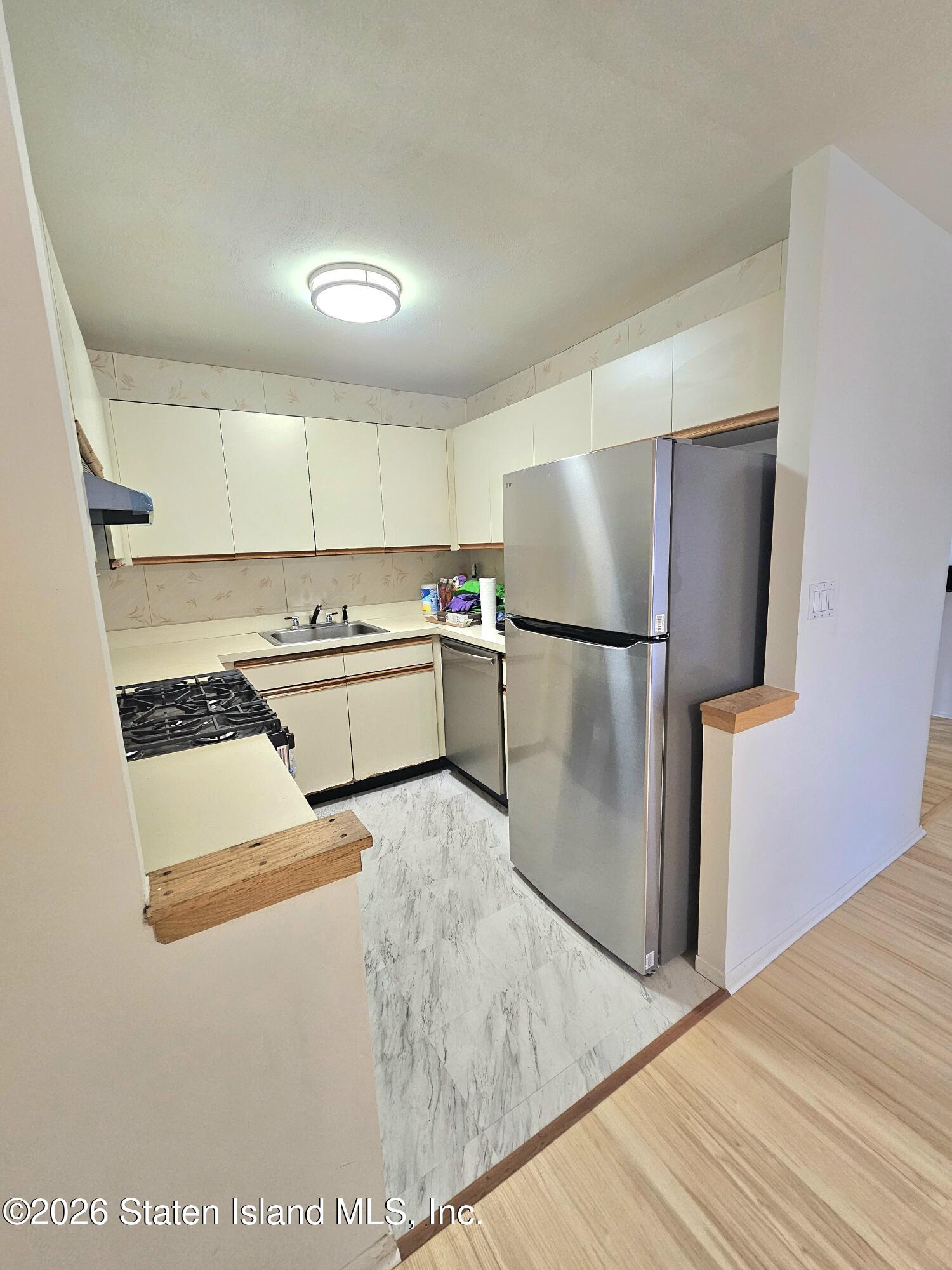 50 Belair Road, Unit 2E Staten Island, NY 10305 - Photo 10 of 19 20260624_104749