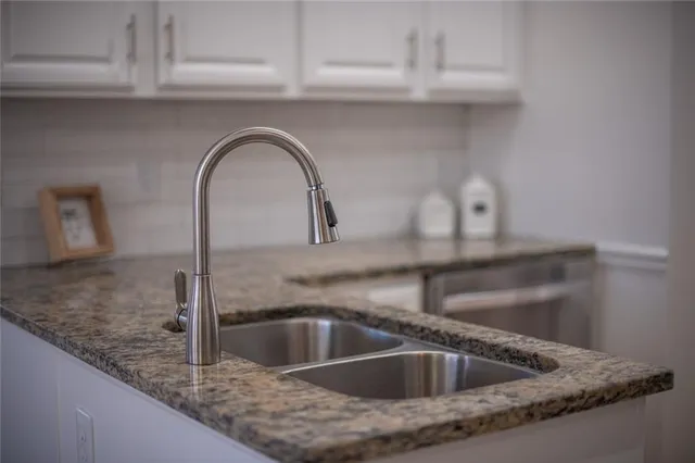 $429,000 | 1 Topridge Drive, Cartersville, GA 30120