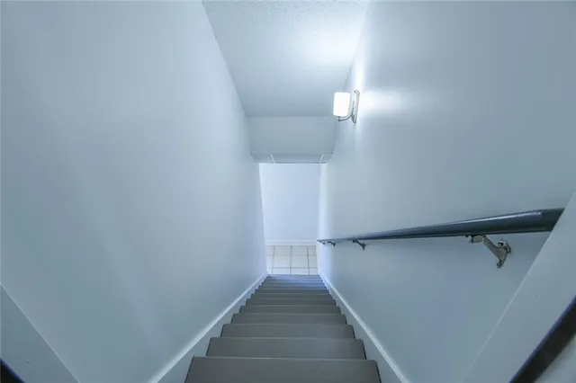 $429,000 | 1 Topridge Drive, Cartersville, GA 30120