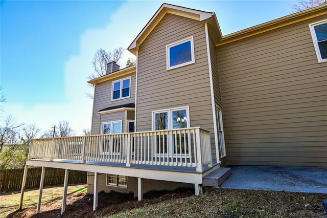 $429,000 | 1 Topridge Drive, Cartersville, GA 30120