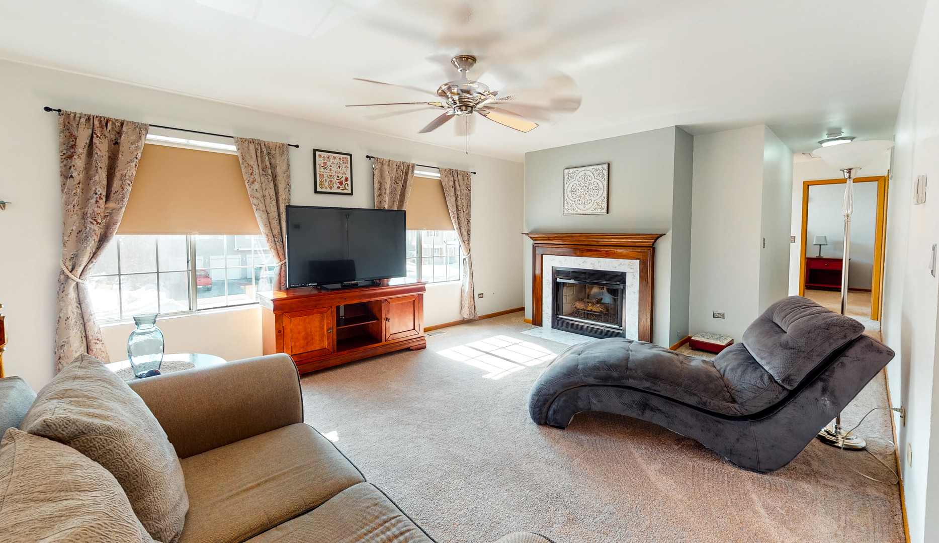 2222 Colorado Avenue, Unit 2222 Elgin, IL 60123 - Photo 2 of 25