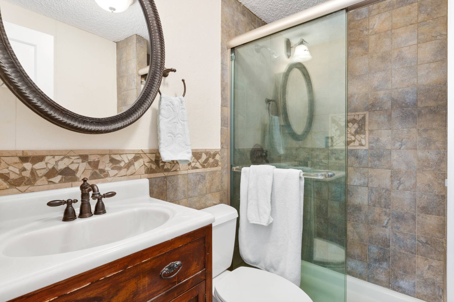 16 Navy Road, Unit 202 Montauk, NY 11954 - Photo 7 of 14