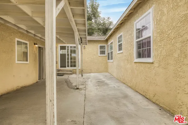 $749,999 | 1300 South California Avenue, Compton, CA 90221