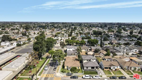 $749,999 | 1300 South California Avenue, Compton, CA 90221