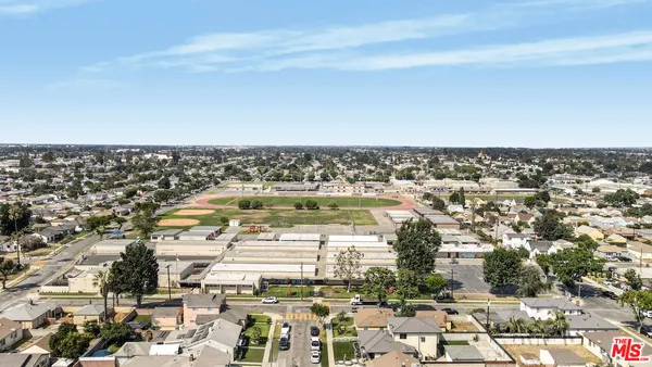 $749,999 | 1300 South California Avenue, Compton, CA 90221