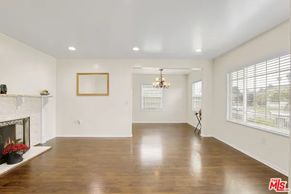 $749,999 | 1300 South California Avenue, Compton, CA 90221