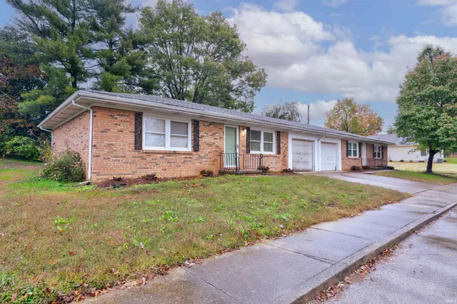 $155,000 | 1304 East Monroe Street, Boonville, IN 47601