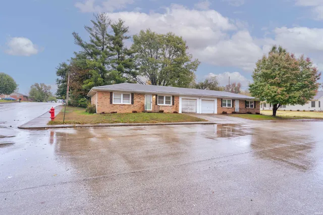$155,000 | 1304 East Monroe Street, Boonville, IN 47601