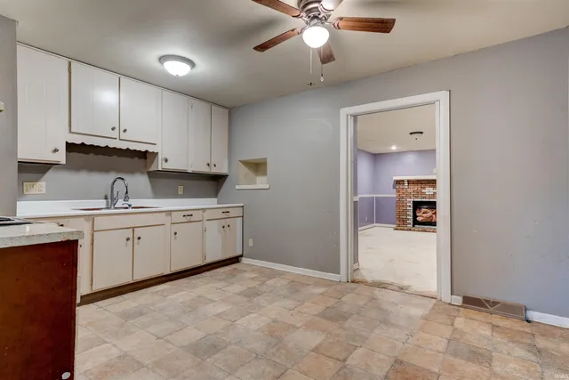 $155,000 | 1304 East Monroe Street, Boonville, IN 47601