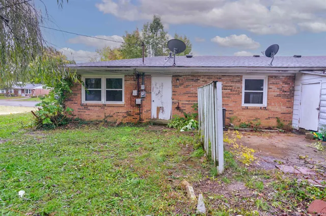 $155,000 | 1304 East Monroe Street, Boonville, IN 47601