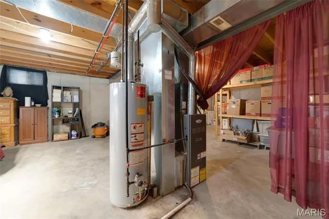 $210,000 | 54 Silver Spur Drive, Winfield, MO 63389