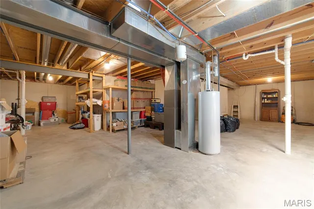 $210,000 | 54 Silver Spur Drive, Winfield, MO 63389