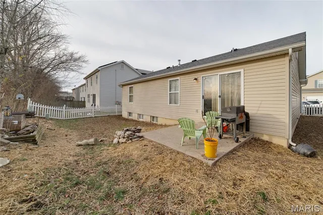 $210,000 | 54 Silver Spur Drive, Winfield, MO 63389