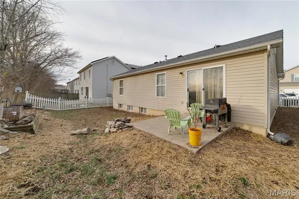 $200,000 | 54 Silver Spur Drive, Winfield, MO 63389