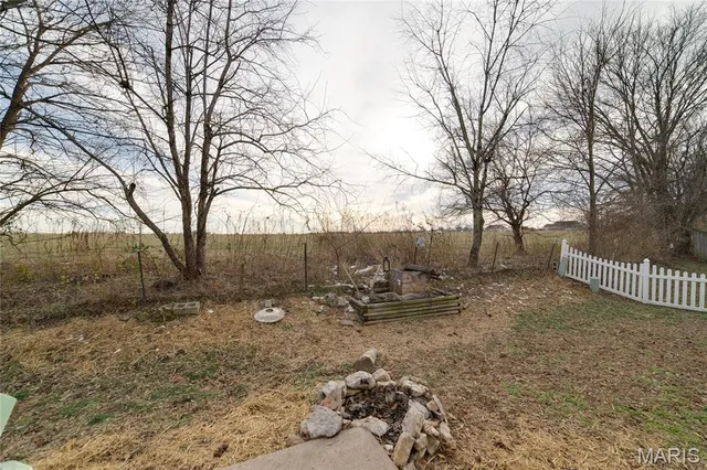 $210,000 | 54 Silver Spur Drive, Winfield, MO 63389