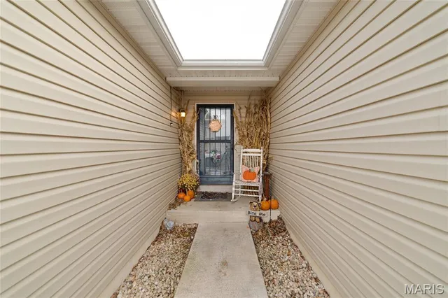 $210,000 | 54 Silver Spur Drive, Winfield, MO 63389