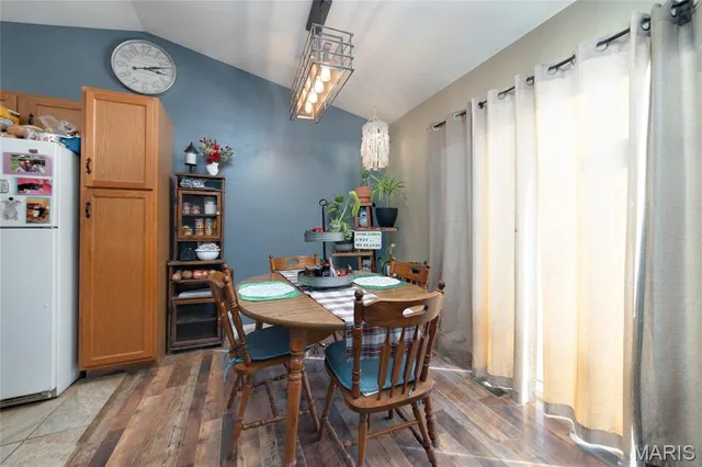 $210,000 | 54 Silver Spur Drive, Winfield, MO 63389