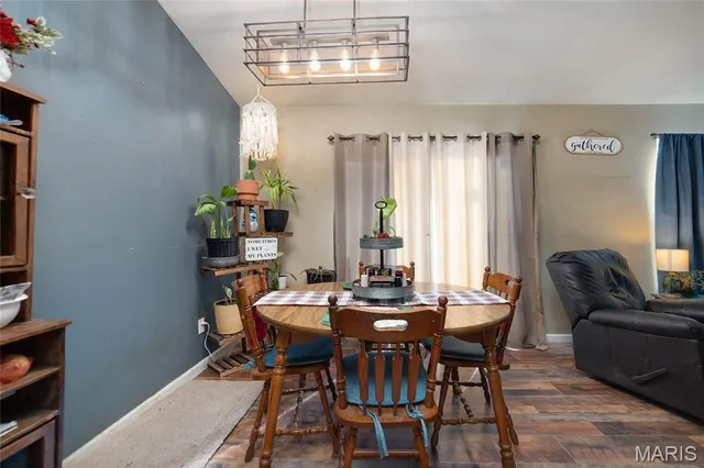 $210,000 | 54 Silver Spur Drive, Winfield, MO 63389