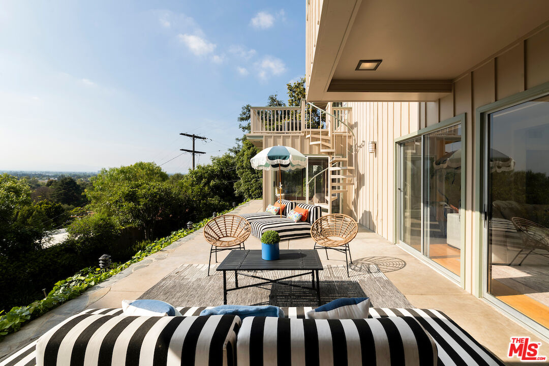 13201 Cheltenham Drive Sherman Oaks, CA 91423 - Photo 51 of 75