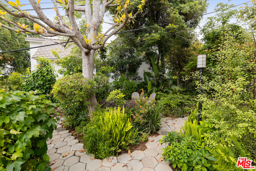 13201 Cheltenham Drive Sherman Oaks, CA 91423 - Photo 65 of 75