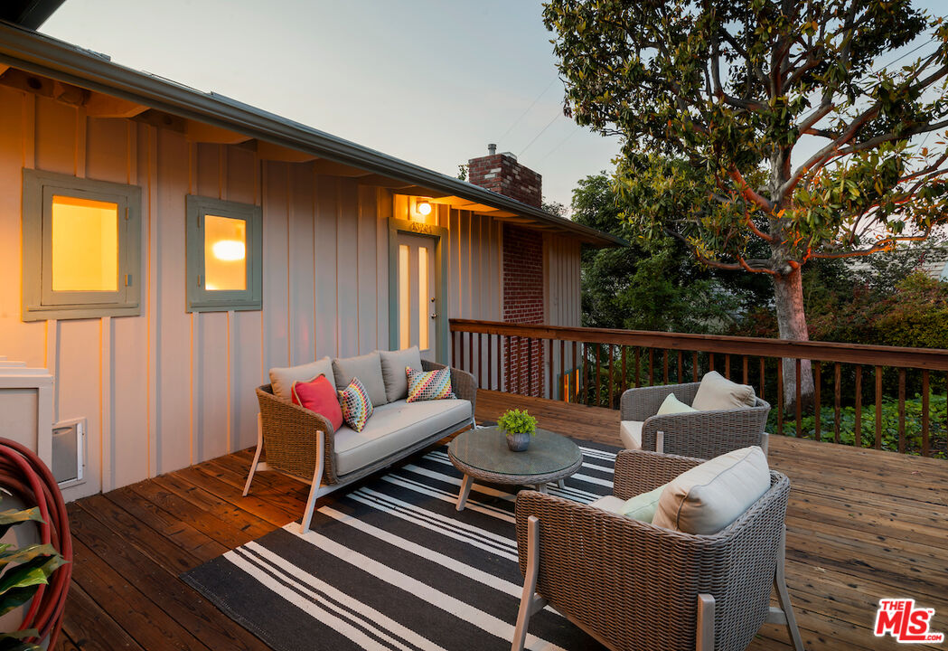 13201 Cheltenham Drive Sherman Oaks, CA 91423 - Photo 66 of 75