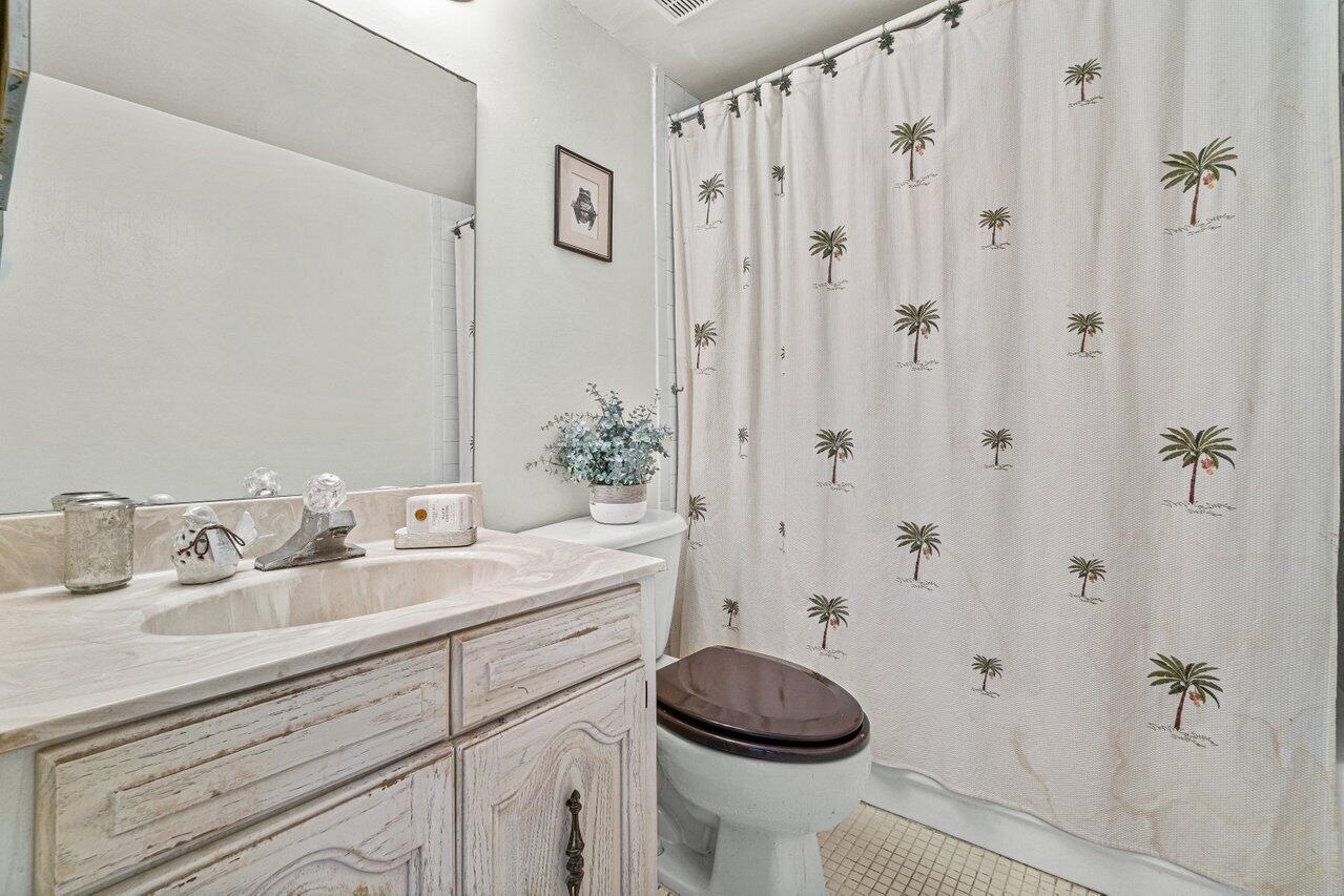 8401 West Sample Road, Unit 2 Coral Springs, FL 33065 - Photo 22 of 27 023-8401WestSampleRoad-CoralSprings-FL-3