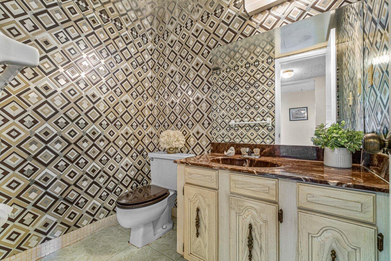 8401 West Sample Road, Unit 2 Coral Springs, FL 33065 - Photo 8 of 27 008-8401WestSampleRoad-CoralSprings-FL-3