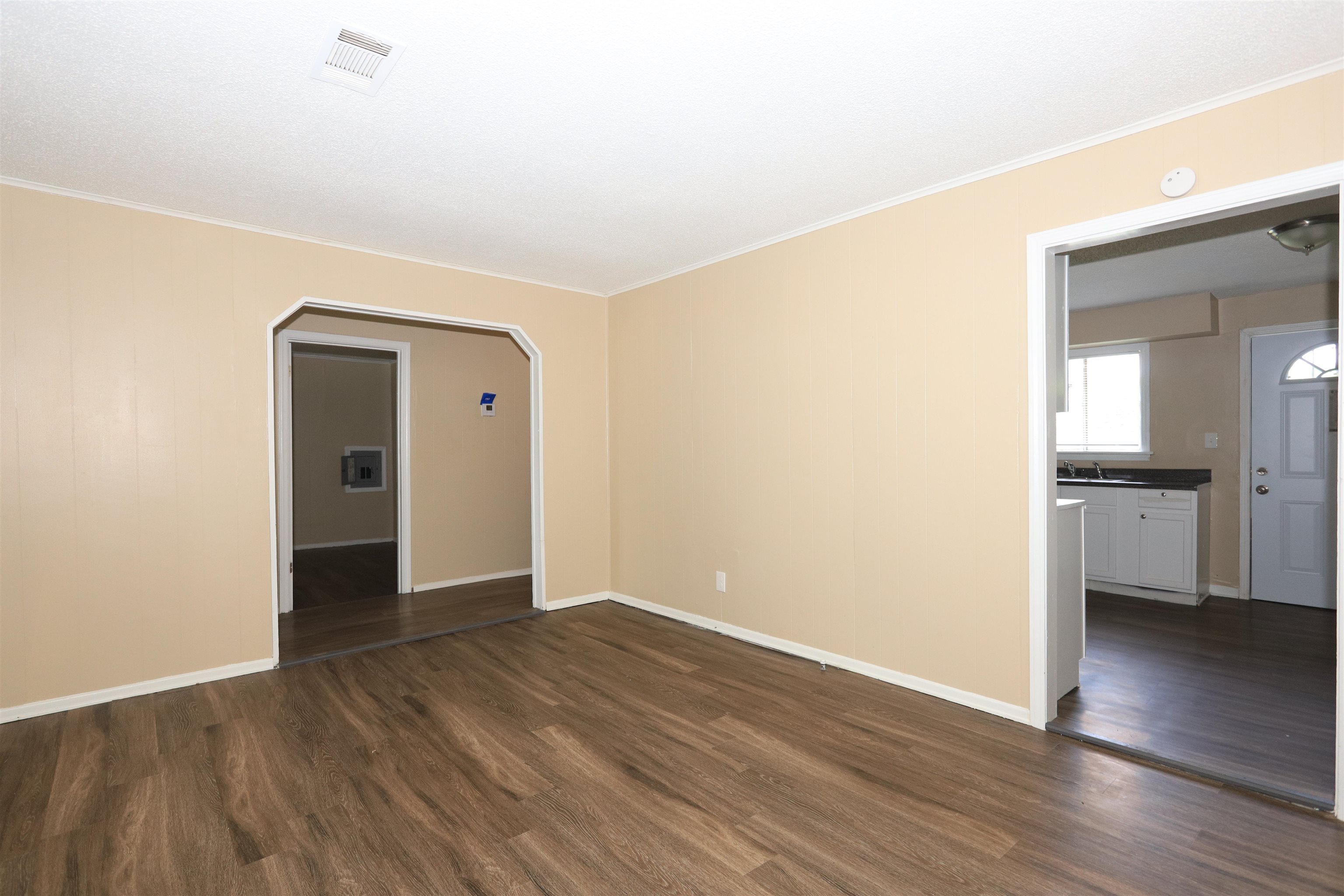 158 Pickett Road Memphis, TN 38109 - Photo 3 of 9 Gallery Image 3