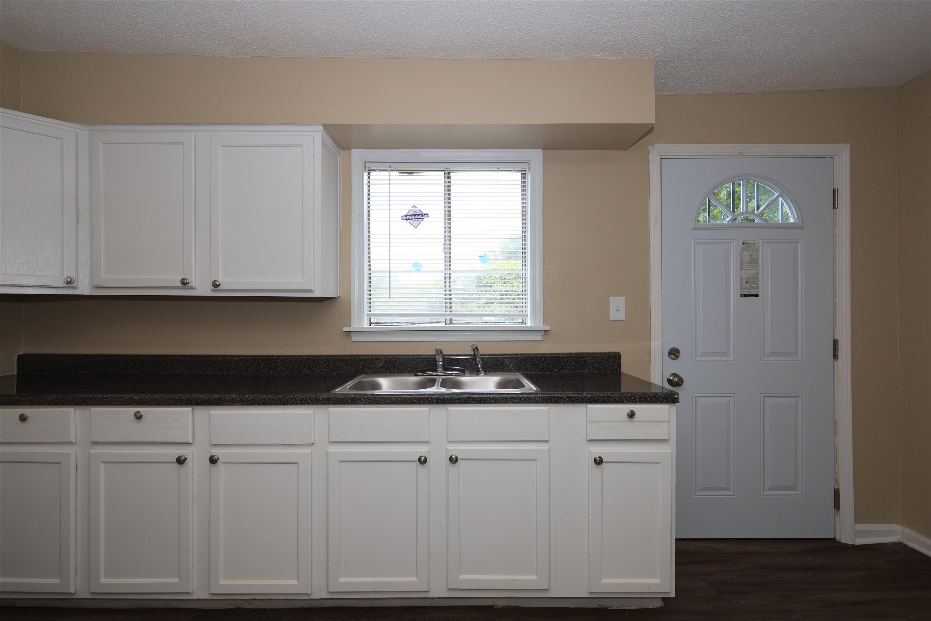 158 Pickett Road Memphis, TN 38109 - Photo 5 of 9 Gallery Image 5