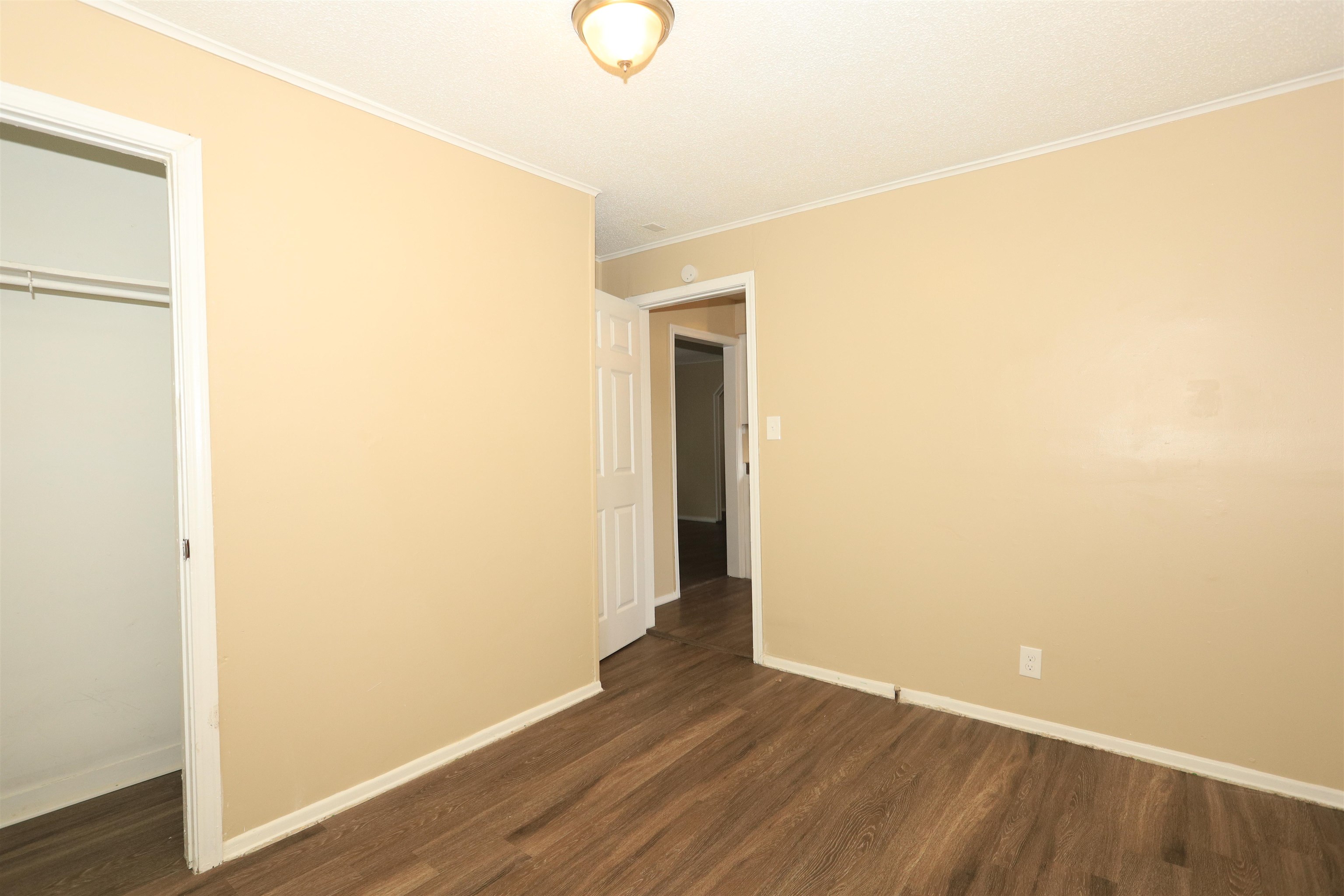 158 Pickett Road Memphis, TN 38109 - Photo 7 of 9 Gallery Image 7