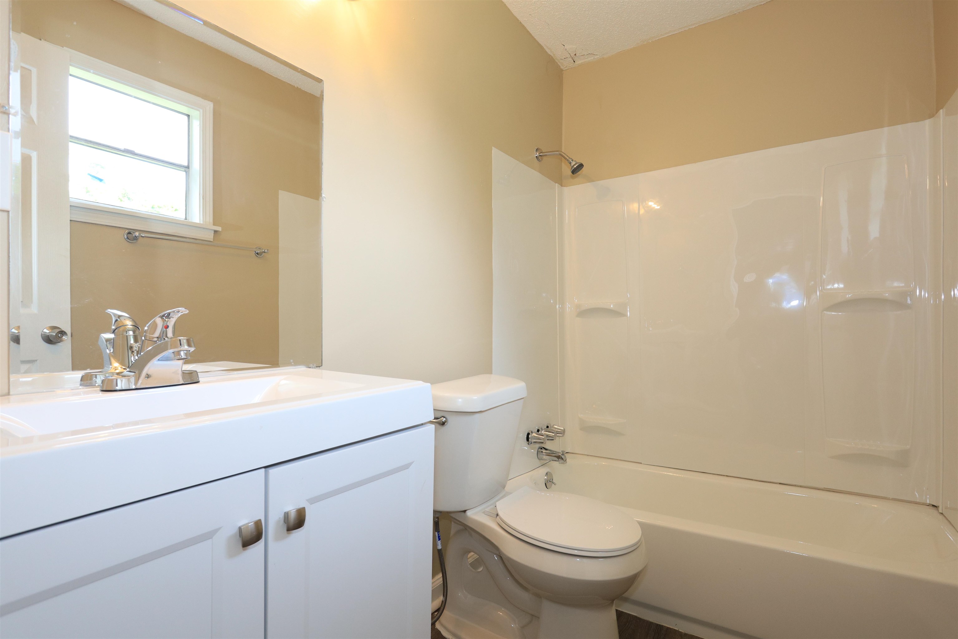 158 Pickett Road Memphis, TN 38109 - Photo 9 of 9 Gallery Image 9