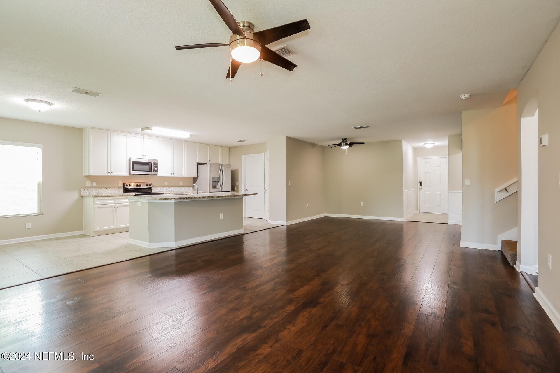 9903 Patriot Ridge Drive Jacksonville, FL 32221 - Photo 3 of 22 004-photo-living-room-13976726