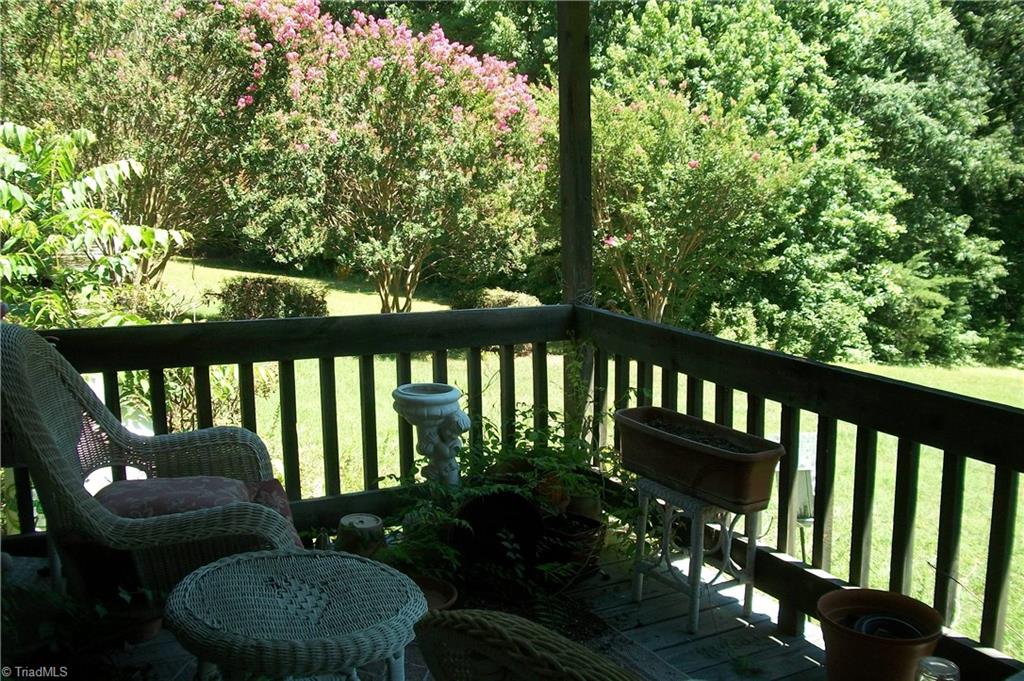 765 North Clodfelter Road High Point, NC 27265 - Photo 4 of 30 Gallery Image 4