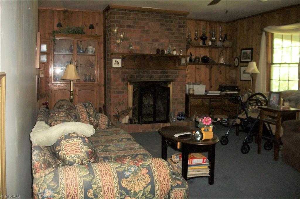 765 North Clodfelter Road High Point, NC 27265 - Photo 7 of 30 Gallery Image 7