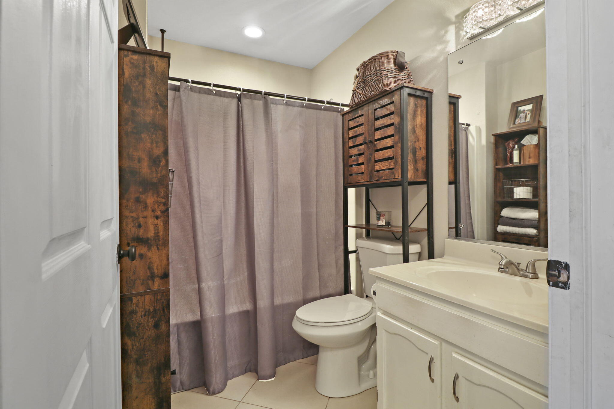 4129 81st Place, Unit 18D Kenosha, WI 53142 - Photo 13 of 26 13-web-or-mls-4129 811st Pl 18d Kenosha,